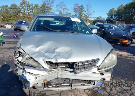 2003 Toyota Camry Se V6 from USA, damaged, VIN JTDBF32KX30116186